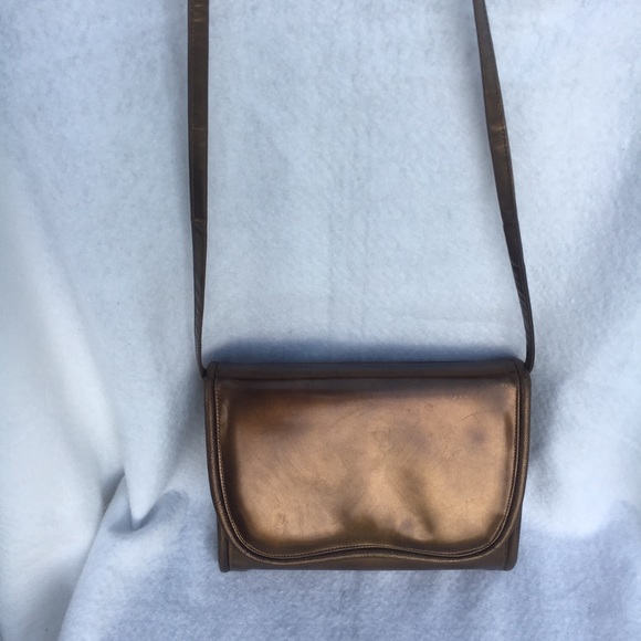 Stuart Weitzman Handbags - Vintage Stuart Weitzman Crossbody Handbag EUC